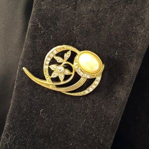 1928 Set of Four Brooches/Pins Vintage, Romantic, Antique Design Edwardian Style
